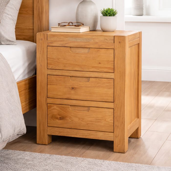 Loxley Bedside 1800x1800