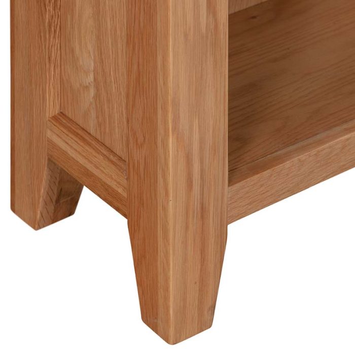 narrow bookcase-closeup narrow bookcase-closeup