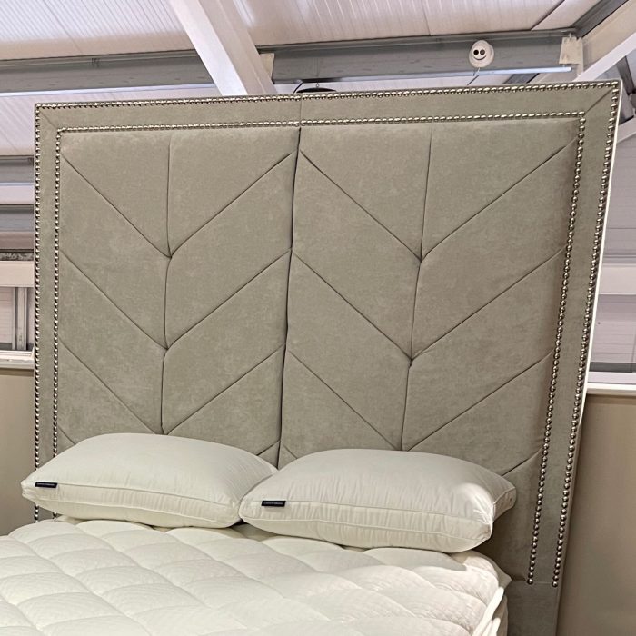 Julius Bed 5 Julius Bed 5